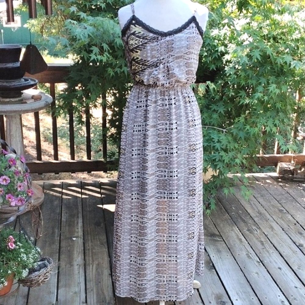 Bobeau Maxi Dress